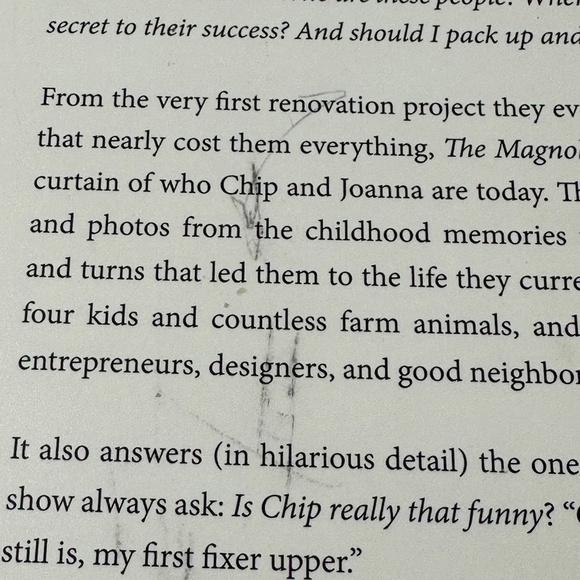 The Magnolia Story - Hardcover Chip and Joanna Gaines - VG - Picture 4 of 6